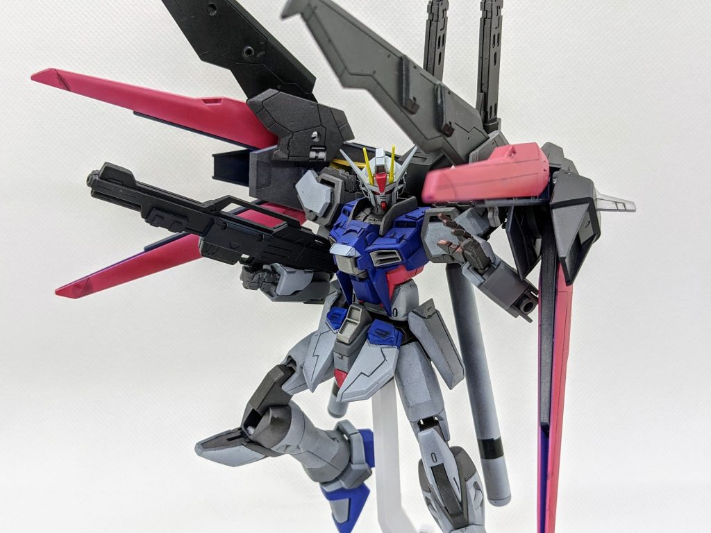 バックパックを可動することでバーストモードに移行します。