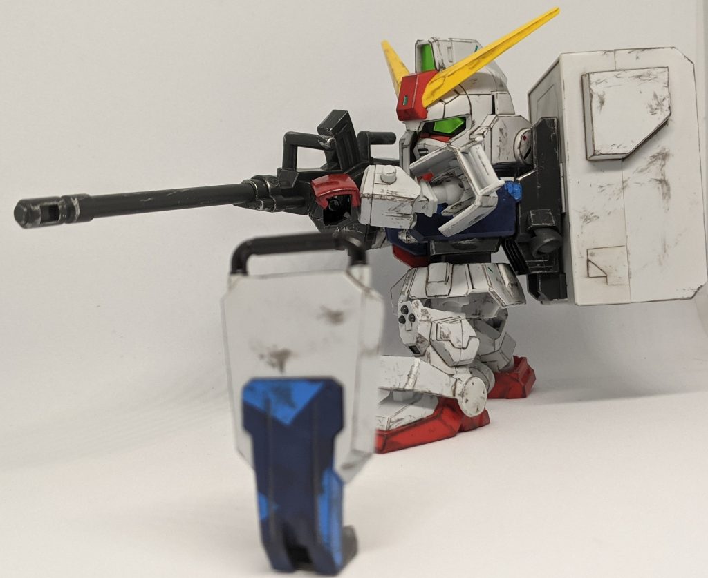 以上、陸戦型ガンダム(SDCS)でした。あまりSD系は作る事は無いのですが、こちらの陸戦型ガンダムはかなり造形が良く、特に頭部がカッコいいと感じました。また機会があれば次はSDEXのウイングゼロ辺りを作ってみたいと思います。