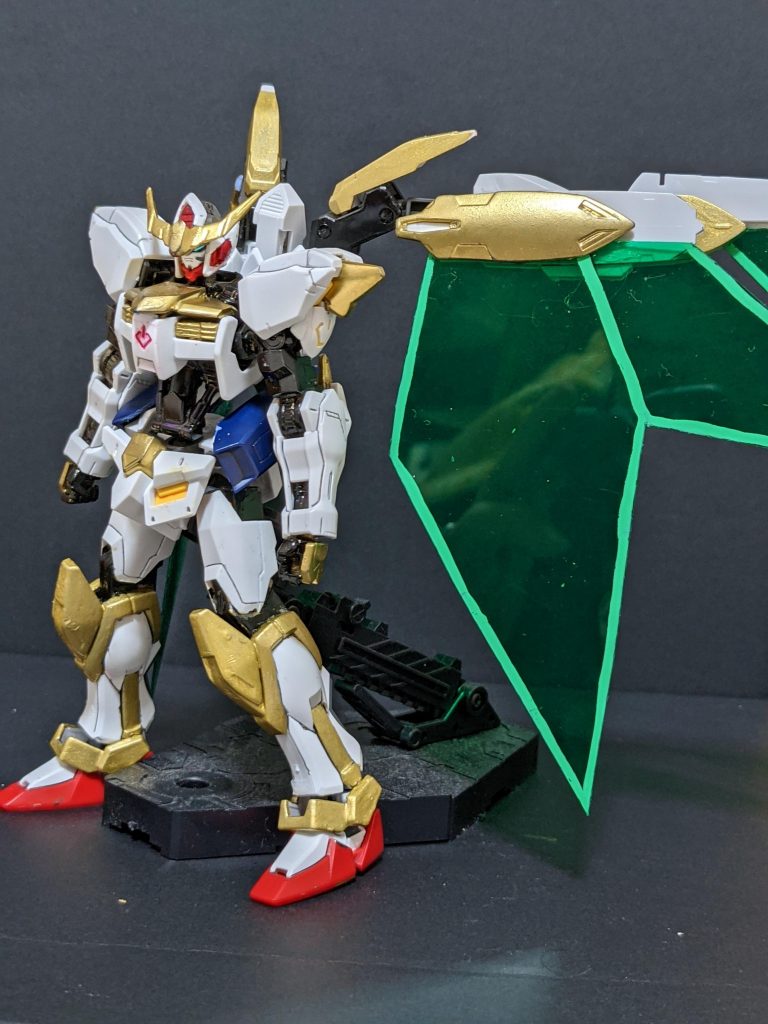 某ナイトメアフレームのように、エナジーウインドを展開できます。