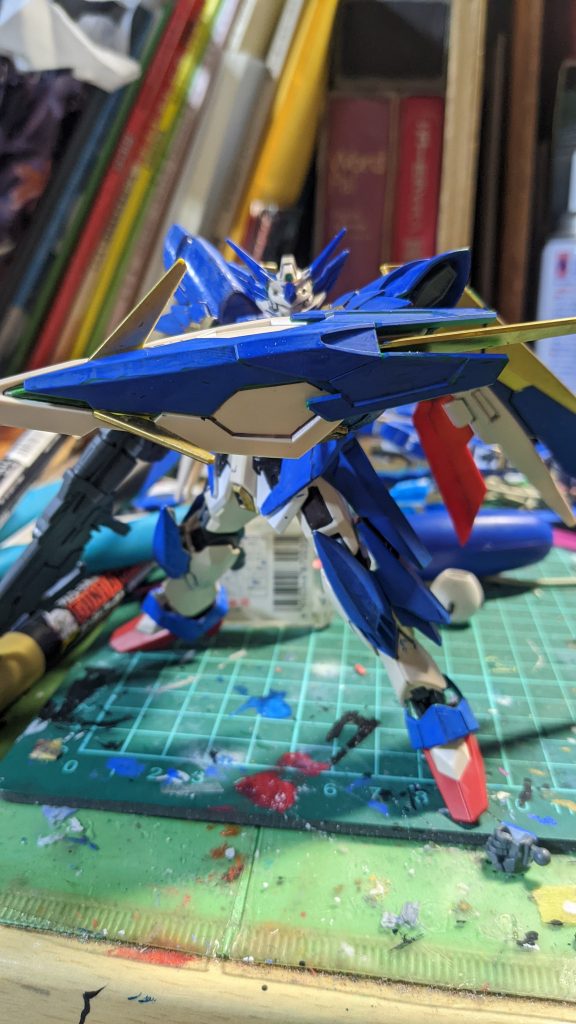 変形時には機首になるシールド対ビームコーティングが施しているので大丈夫。