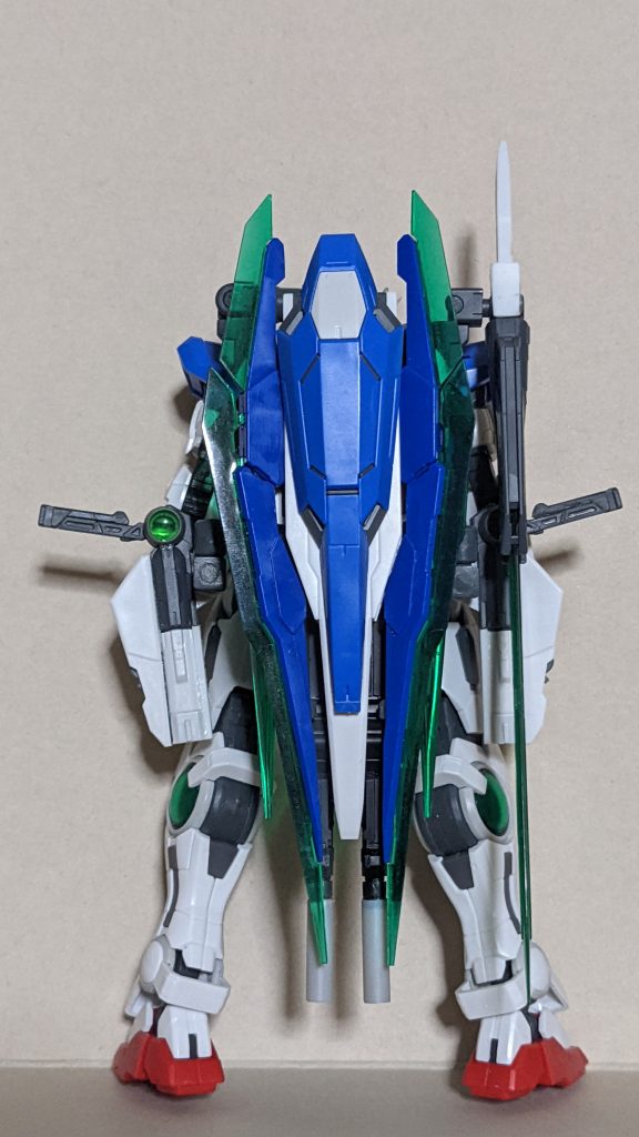 クアンタムバースト状態も強度が増したアームのおかげで武器全部乗せの重量にも耐えられます。もちろん自立も問題なし。