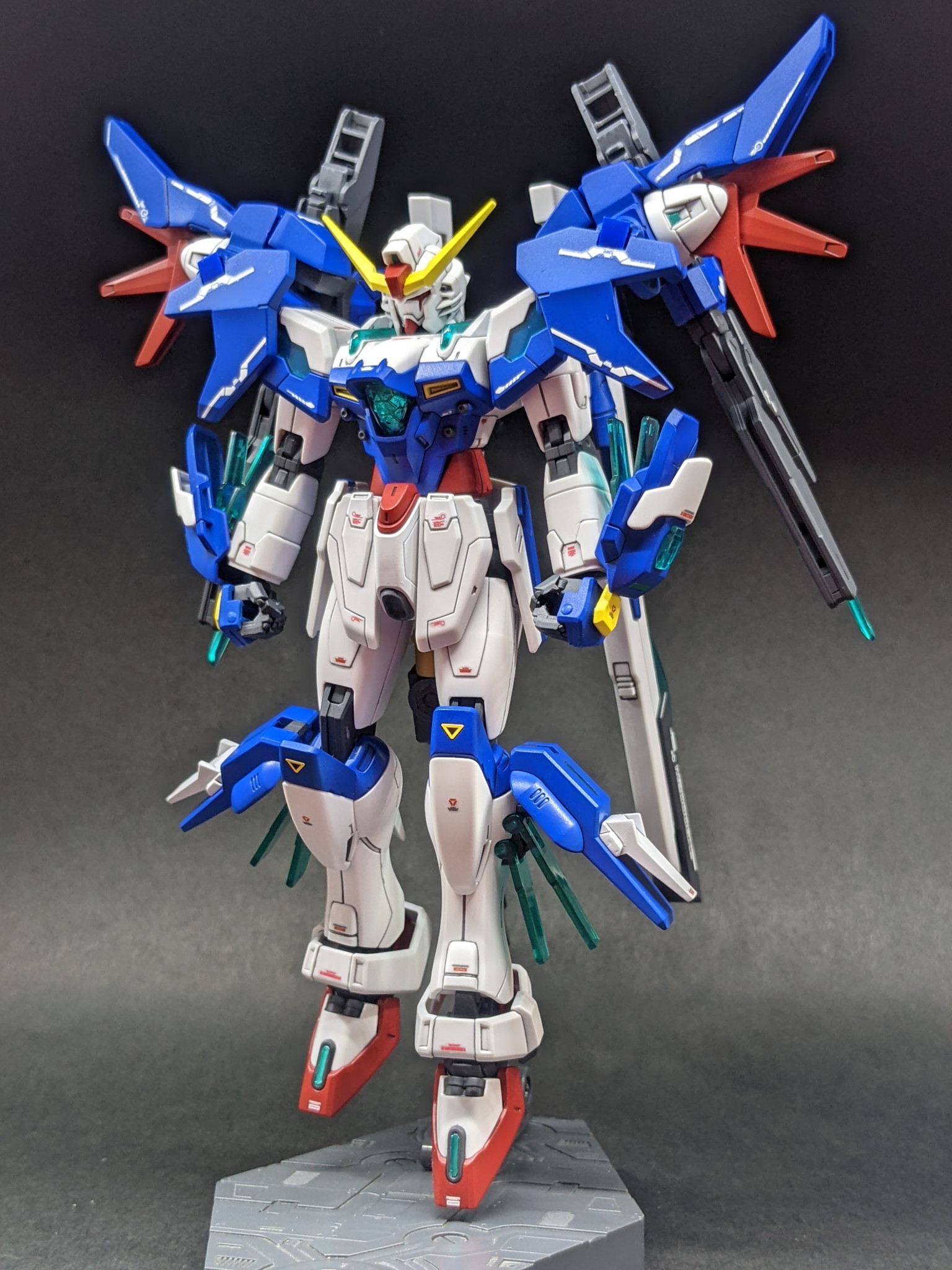 ガンダムエオス｜冨岡バエルさんのガンプラ作品｜GUNSTA（ガンスタ）