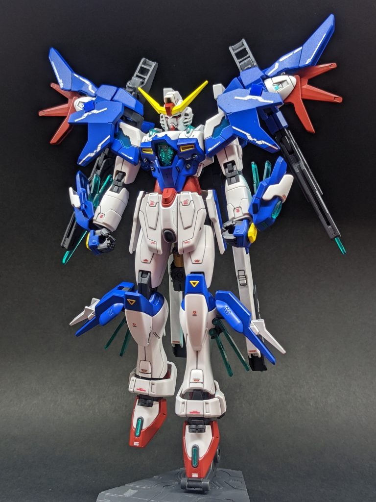 ドーントランザムシステム肩のウイングと手足のエネルギープレートが展開して出力が向上する。ドーンは英語で暁という意味で、本機のトランザムは太陽のような黄色やオレンジを含んだ赤色に発光する