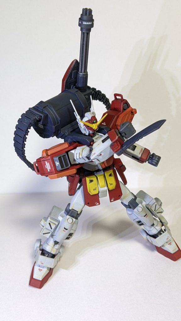 アーミーナイフ。刃の向きを逆に付けたくなりますが、この向きが正常らしいので…(^-^;