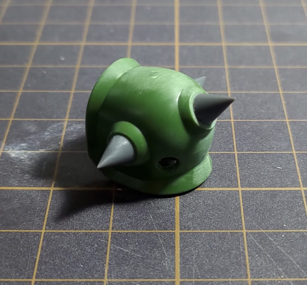 肩のスパイクはコトブキヤのMSGスパイクに置換。