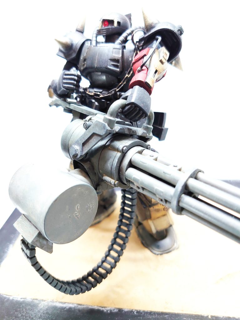 銃弾ベルトすき間が開きすぎも雰囲気ということで😁