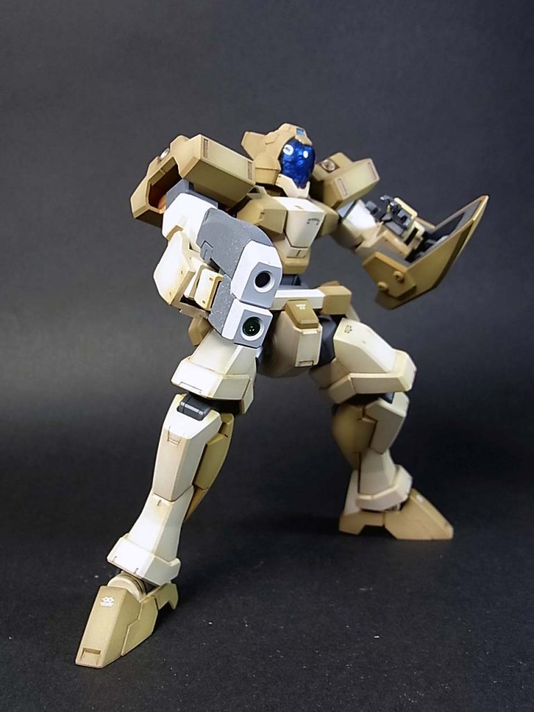 画像では伝わりにくいかも知れませんが単調にならないように色味を加えています。