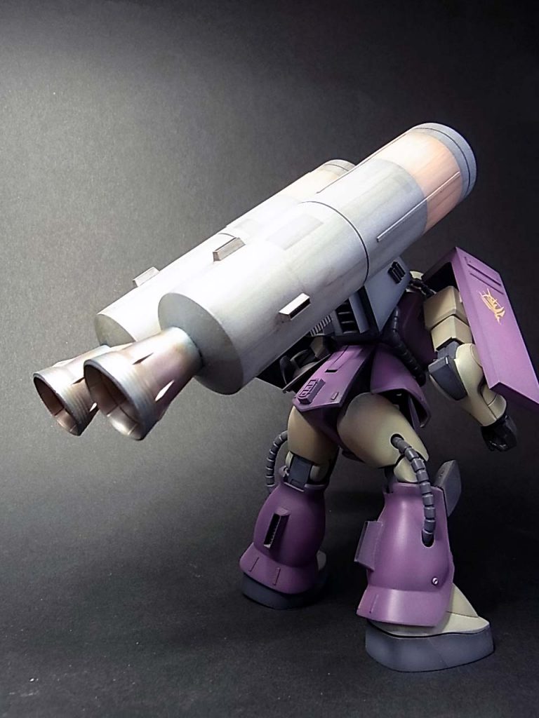 いつものオリジナルのカラーリングではなく当時、並行してゲルググMを製作していたのでそのままシーマカラーで塗っています。