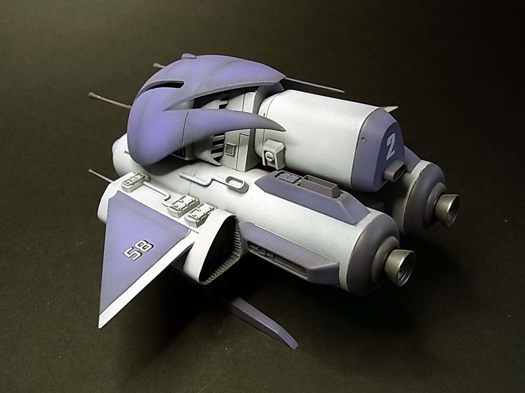 小型化したビットを収納するコンテナを装備し搭載ビット数を大幅にアップした機体…などと妄想して製作しております。