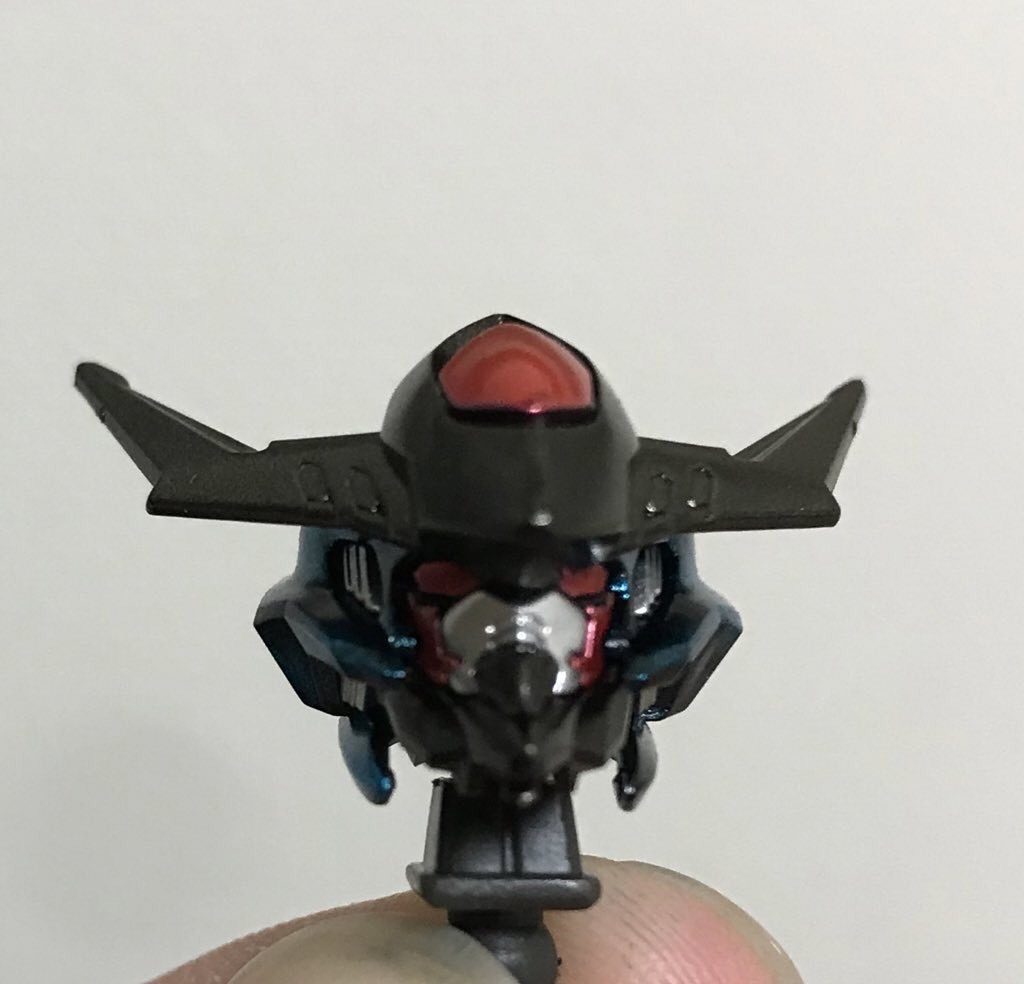 顔はこんな感じ