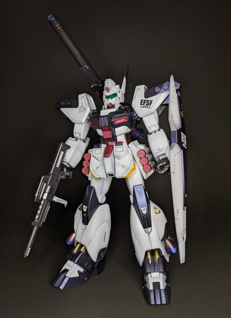 少しでも現代のシルエットに近づける為、腰3mm、膝と首を1mmそれぞれ延長。肩が大きすぎた気がしたので5mm短縮。