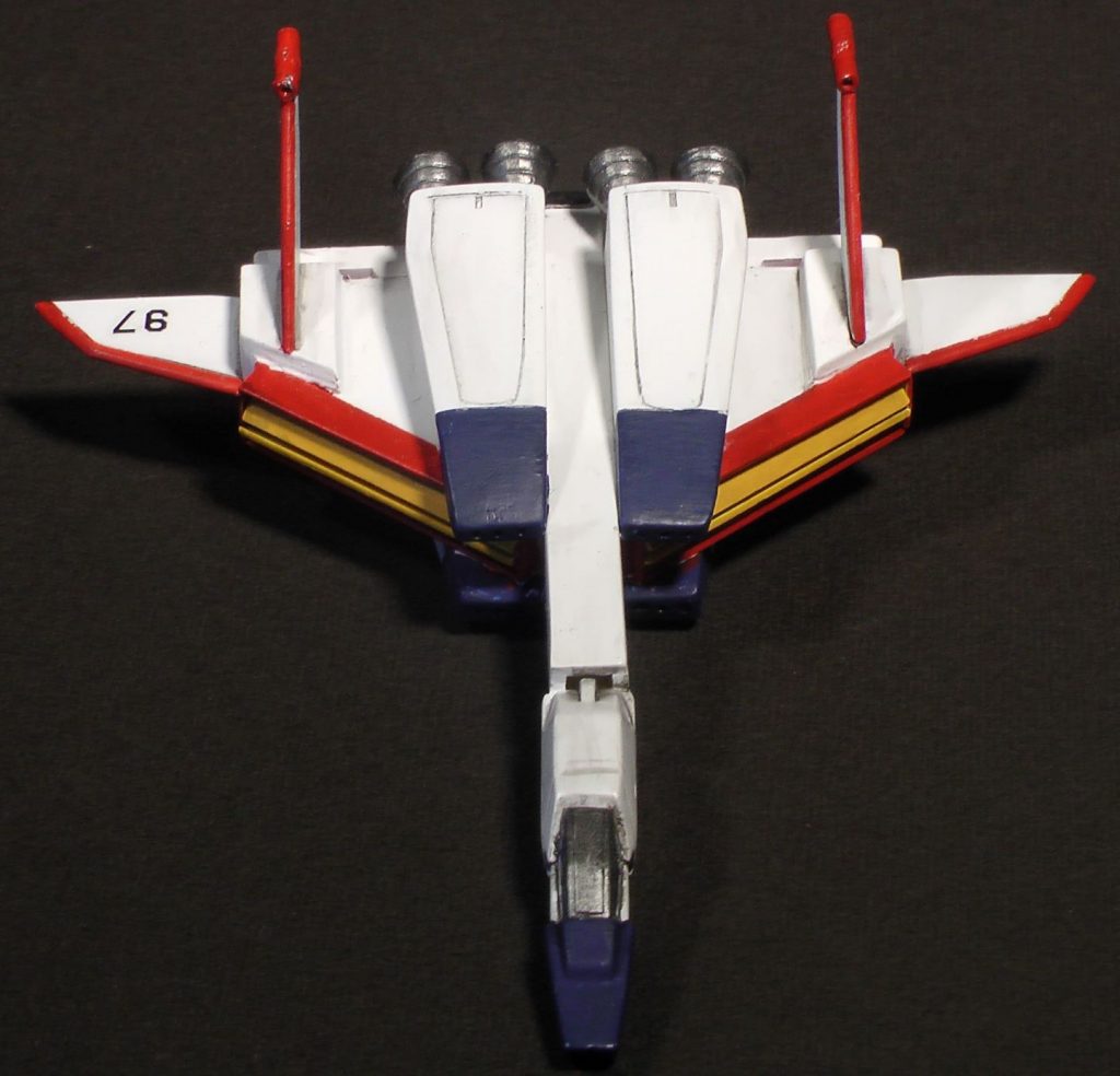 機種はHGUCの№021ガンダム付属のコアファイターからもってきました。本体はプラ板とジャンクパーツ、ガラスパイプなどを組み合わせています。