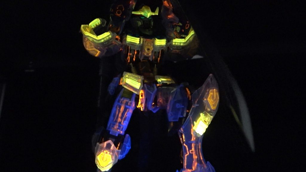 MG ガンダムバルバトス(クリアカラー)–4枚目/制作者：セリカ3