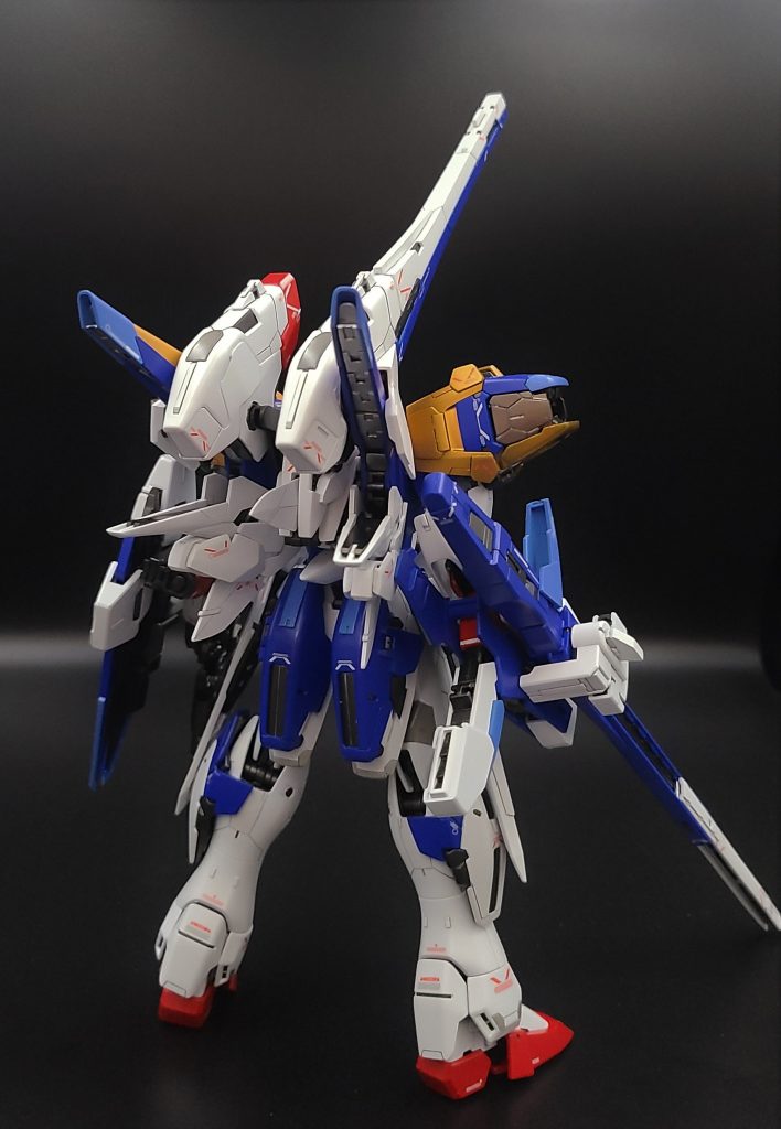MG　V2アサルトバスタ―ガンダム–3枚目/制作者：ろぼ3
