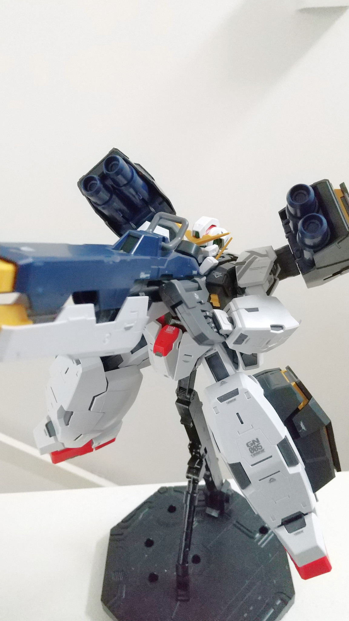 MG ガンダムヴァーチェ｜alice whiteさんのガンプラ作品｜GUNSTA