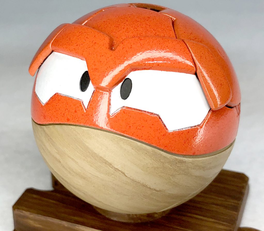 正面先日、ゲーム最新作「LEGENDSアルセウス」で登場が発表されたばかりですが以前ビリリダマを制作したノウハウも活かし、早速作ってみました！