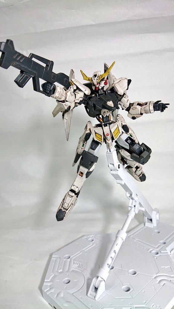 HG ガンダムアスタロト 紅月–4枚目/制作者：いッサン