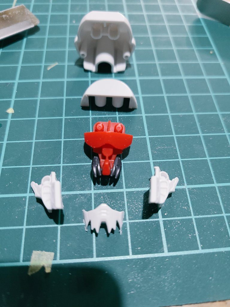 頭部の後ハメ加工