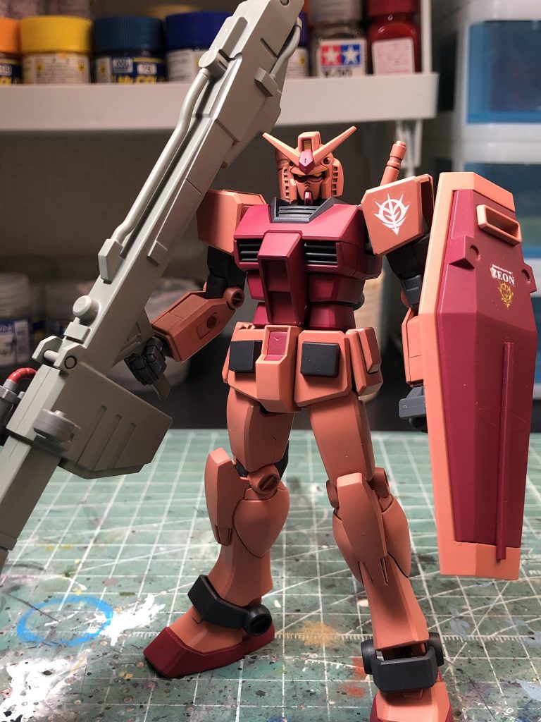 ビームバズーカ装備時の素立ちポーズ