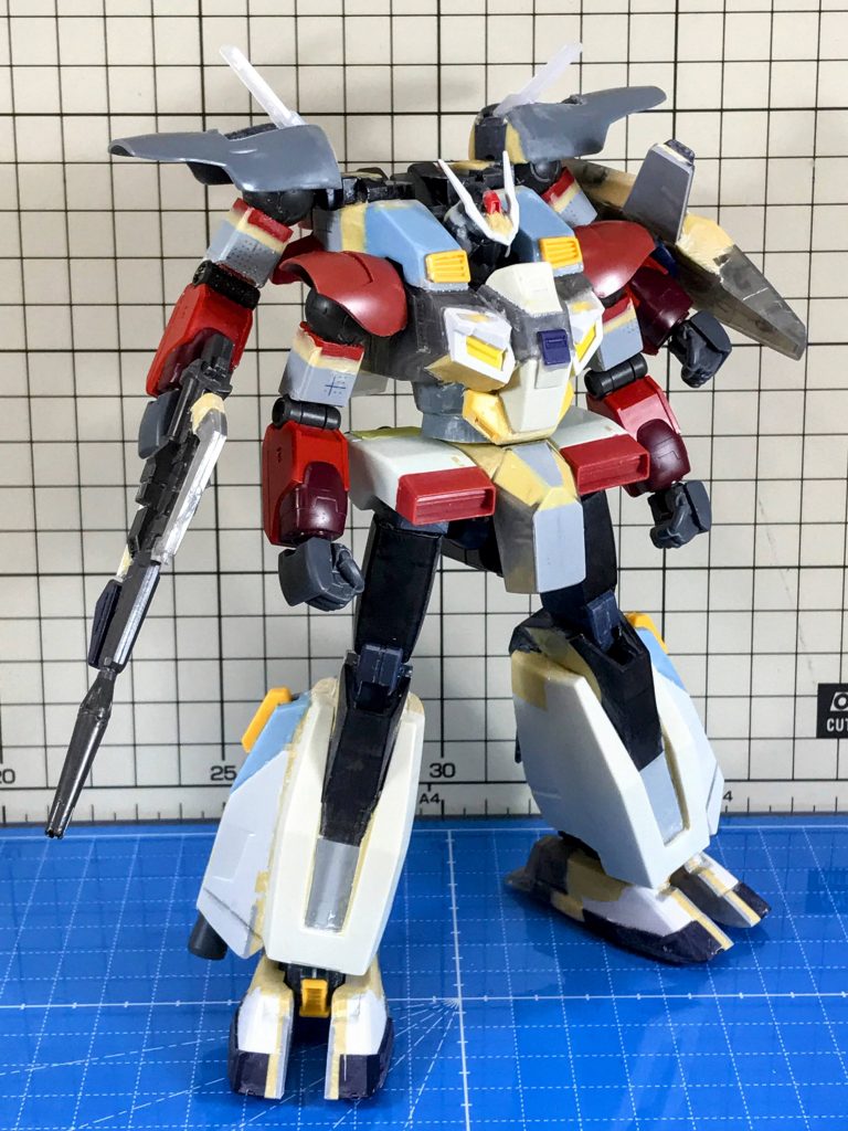 パーツの接着、およびパテやプラ板による加工をしてほぼ形が固まったところ。
