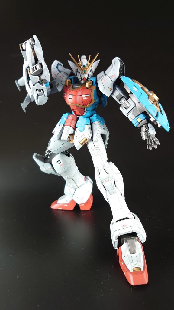 ほぼ腕が動かないので微妙なポーズしかとれません。