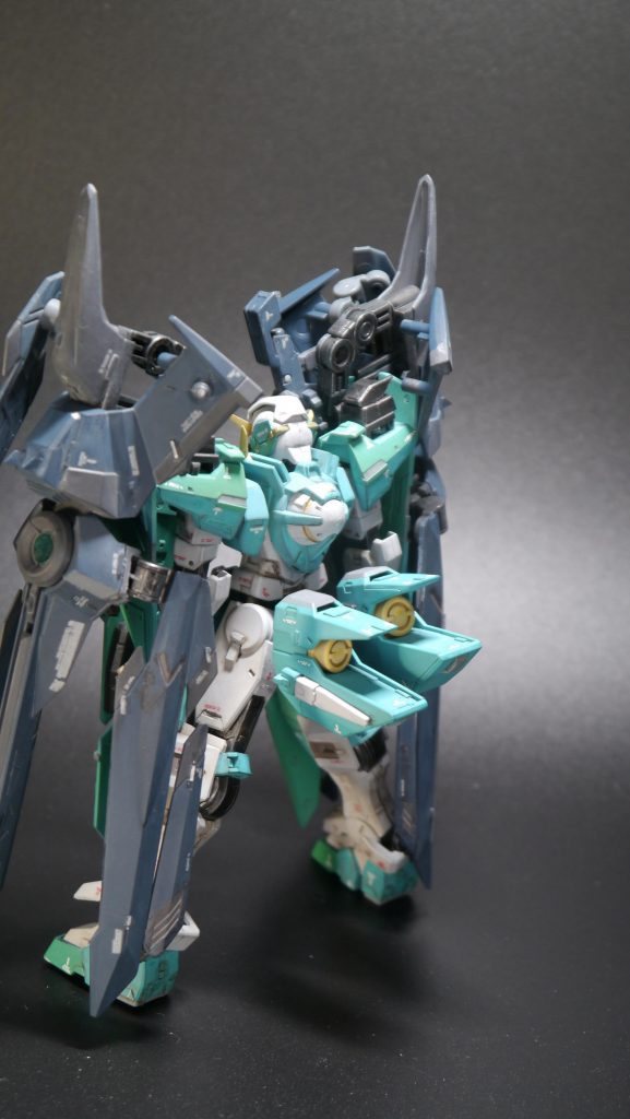 後ろ姿はびんぼっちゃま状態ですね(^^;;