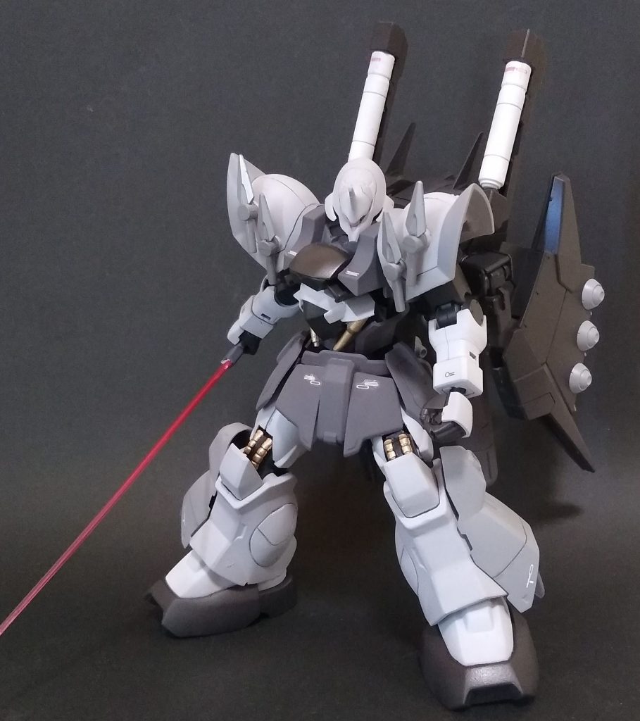 百練の胸部がキュベレイぽくてお気に入りです。過去にも似たようなものを作りましたが、どうも白いキツネ顔のMSが好きみたいです。