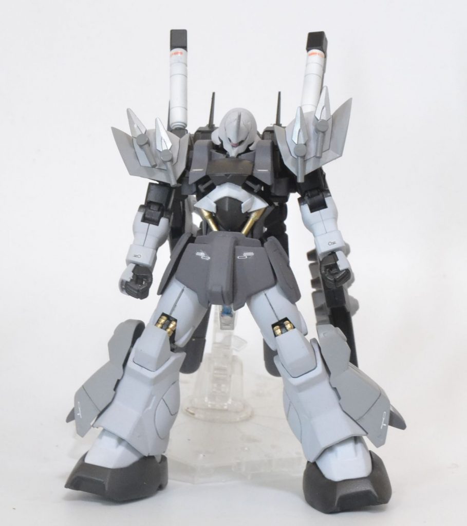 決定版本体グレー:白+ニュートラルグレースネ横:白+ニュートラルグレー肩、腰部:メカサフヘビー関節、バックパック等:グラファイトブラックプロペラントタンク?:艶消し白