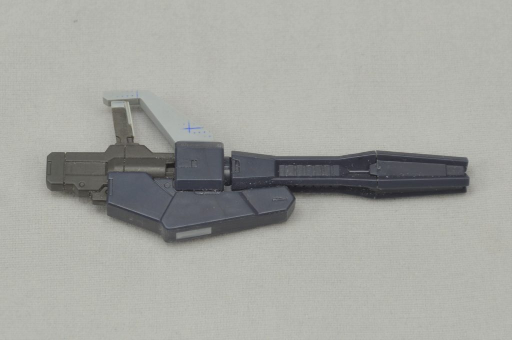 ジュピターヴガンダムのガトリングを基に持ち手部分はジャンクパーツとプラ板で製作