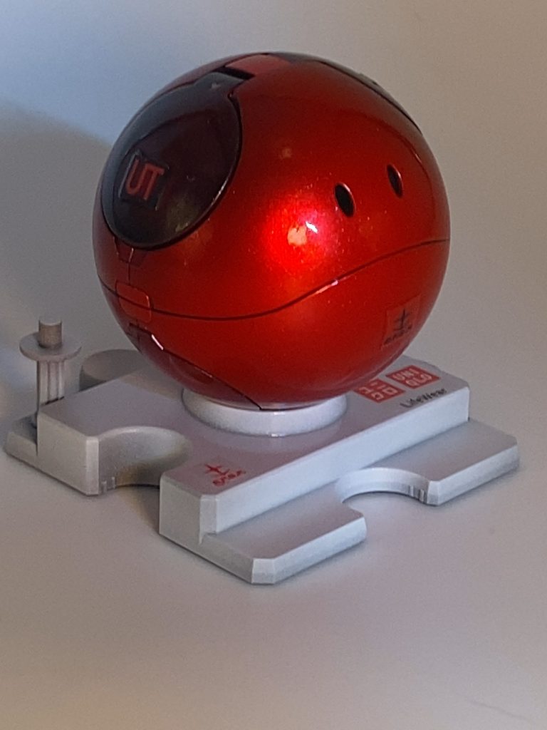 反対側はユニクロマーク変形はしない模様