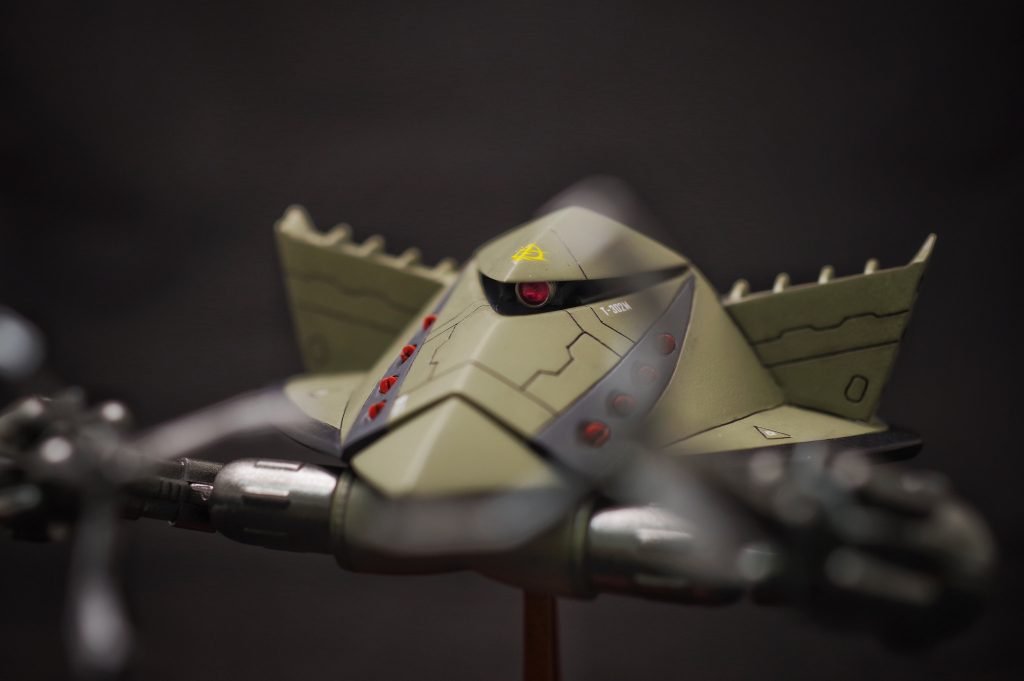 スケール1/550なのでデカールはアクセント程度に。