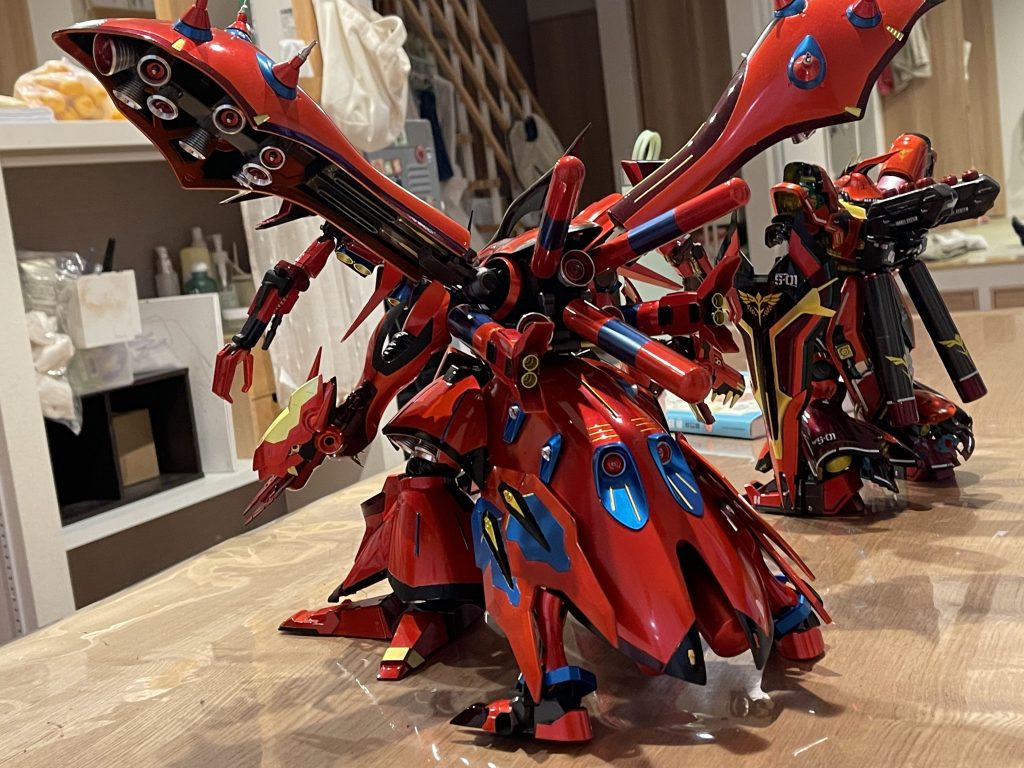 ナイチンゲールの最初の頃は赤と濃い赤とくろの塗り分けでやっていましたが途中から青も混ぜてやってみました😅