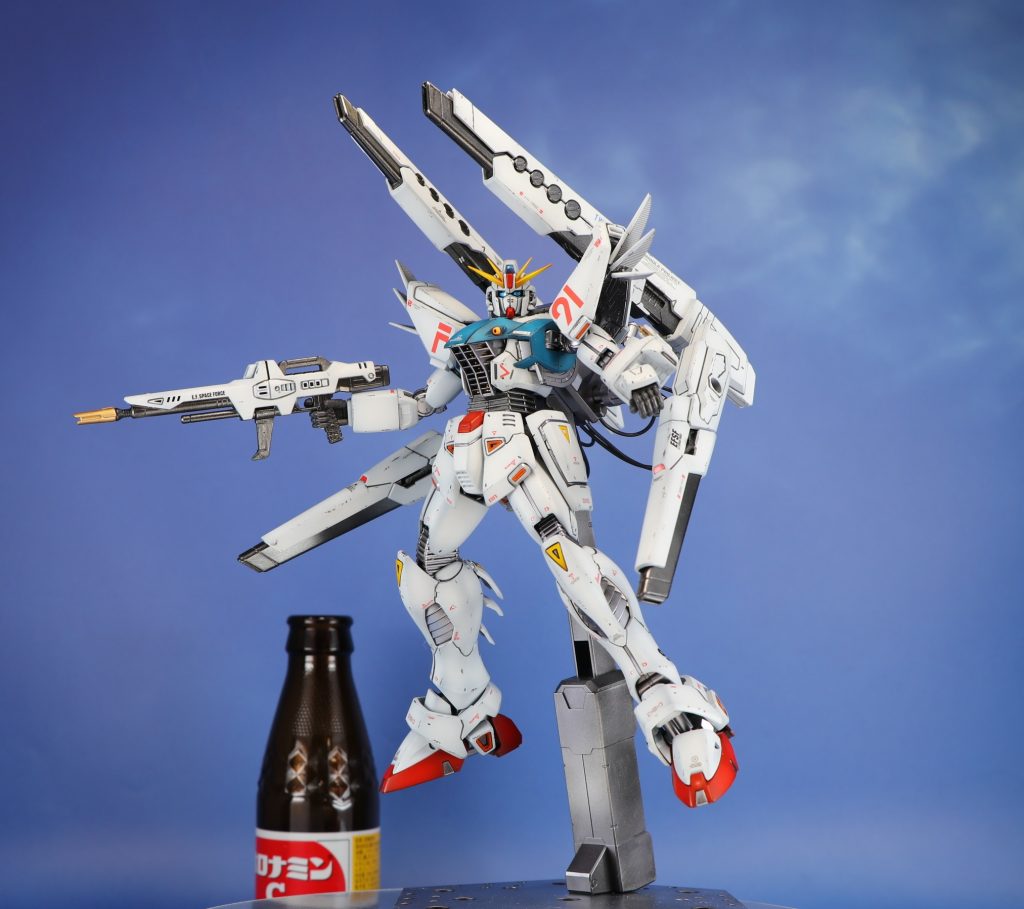 むき出しのケーブルがいかにも無理やり強化しました、という感じですよね。