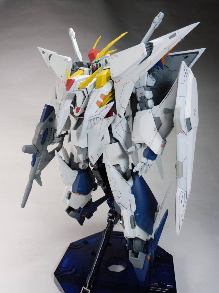 クスィーガンダムHG–2枚目/制作者：tochan