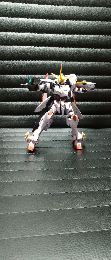 ガンダム端白星–2枚目/制作者：TANI-C