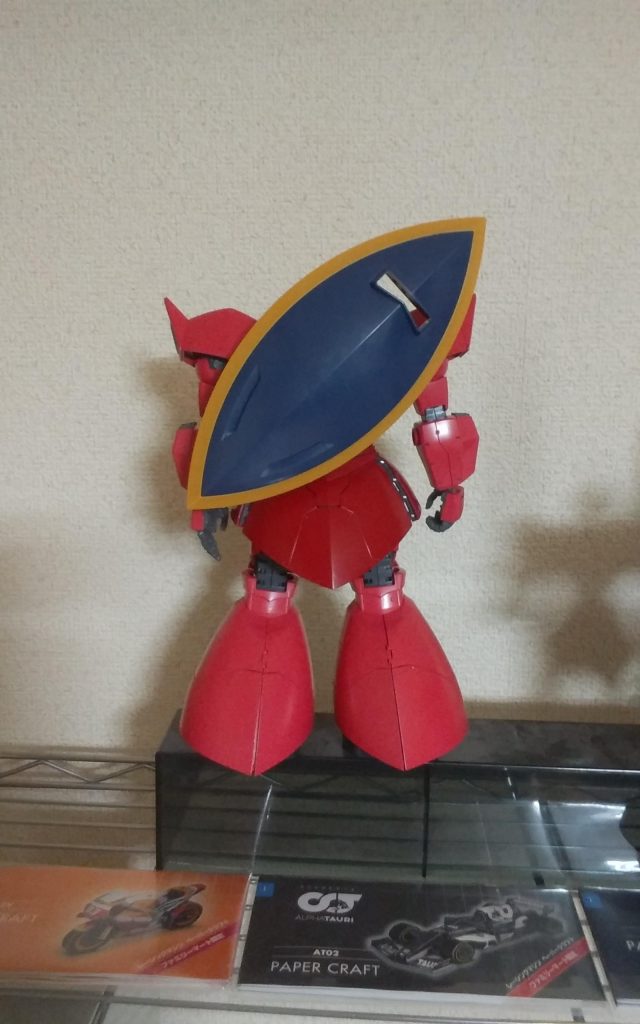 シールドは塗装してなくこれも自分の好みでやっていく予定