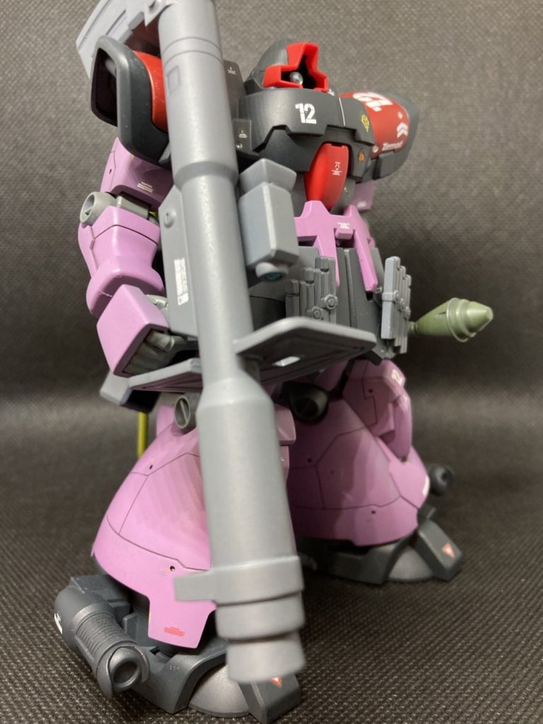 ラケーテンバズのサイトレンズもクリアー化してます。この武器が個人的に好みです。二次大戦好きの後輩によるとドイツ軍の物とそっくりだそうで、名前もドイツ語なんですね。言われてみれば MMP-80マシンガンもH/K MP5によく似てますね。