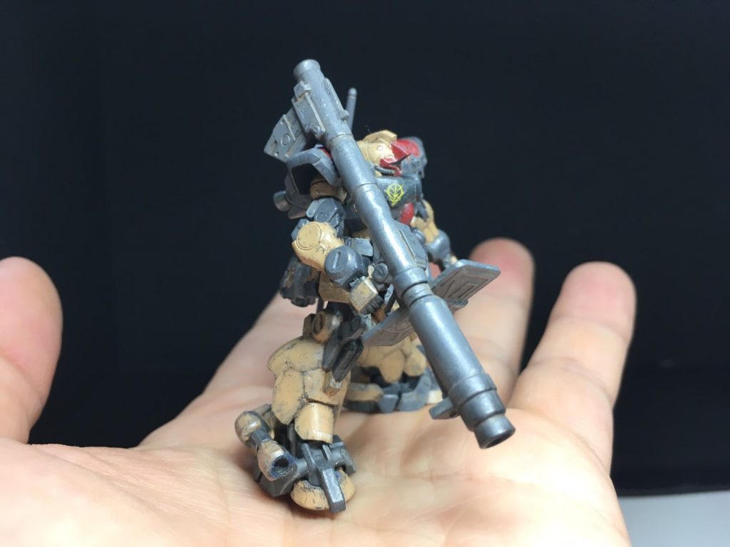 小粒ながら、細かな作り込みでした。グレーも5種類使って塗り分けてみました。