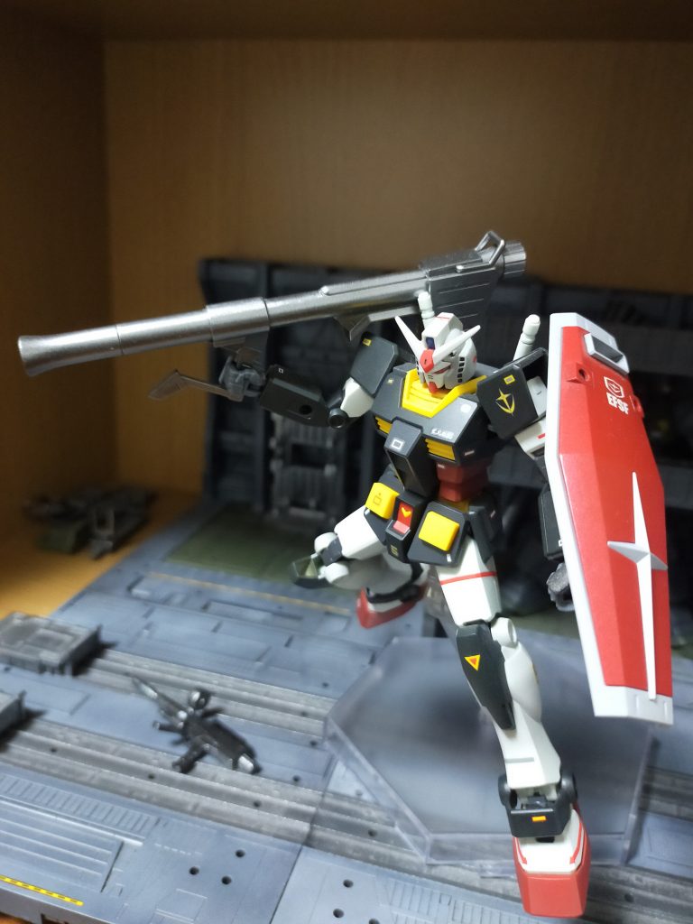 バズーカ武器はリバイブガンダムから。手首はビルドハンドです。