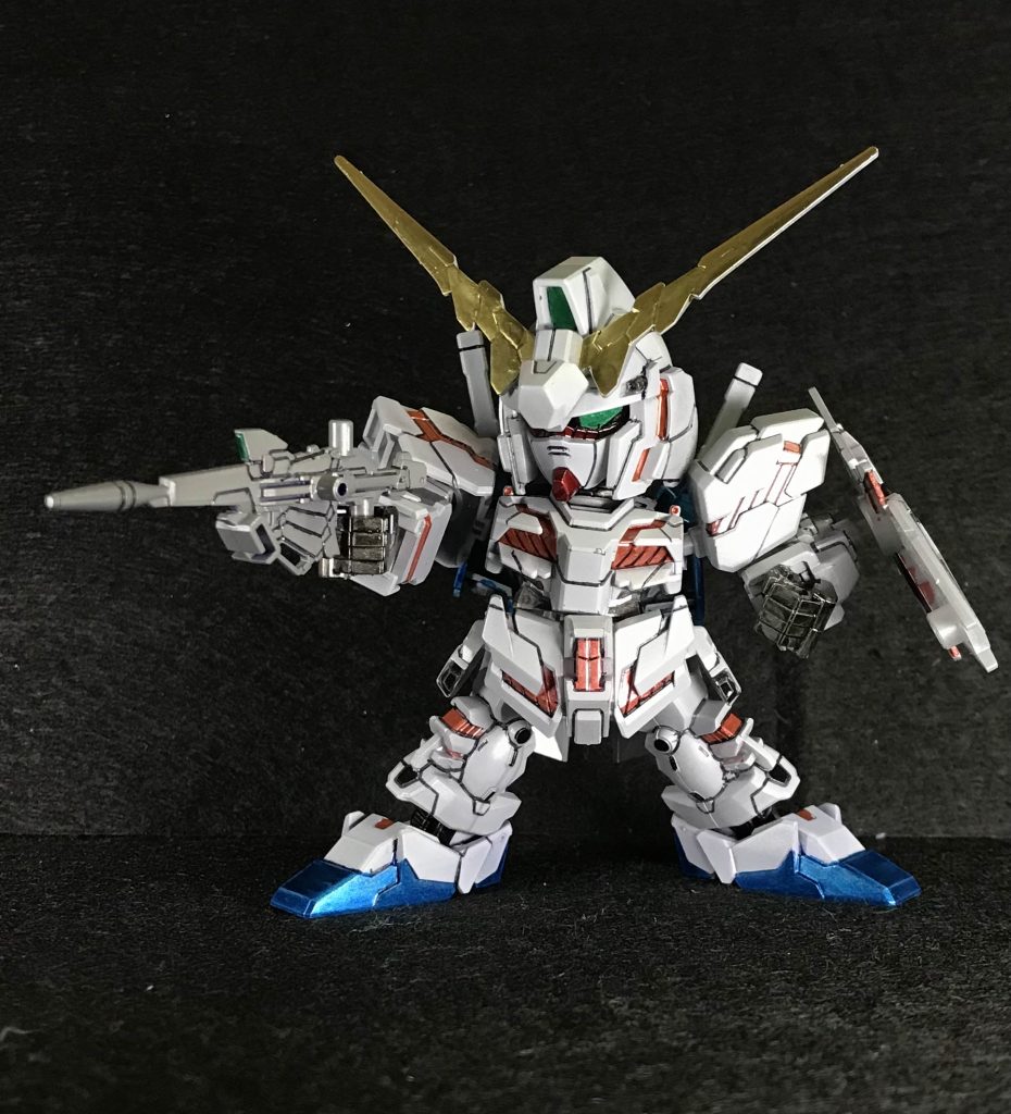 でも、合わせ目消しだとかなんだとかはせずにこの完成度を誇る今のSDってホントに凄く良い出来だなぁと思います✨顔つきなんて、もうまんまユニコーンですもんね!しかもポージングの自由度も高いですし☺️クロスシルエットのフレーム+魔刃頑駄無でグリグリ動かせる魔刃頑駄無を作ってみたいものです!(魔刃を作るなら、やはり紅零斗丸も欲しいところ!)