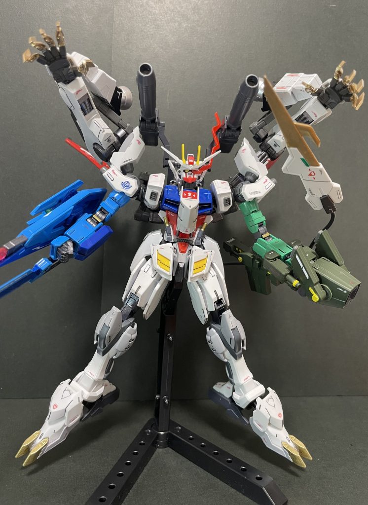 GUNSTA仲間のMono.さんの提案より、4本腕にもできます!ラスボス第二形態的なwww