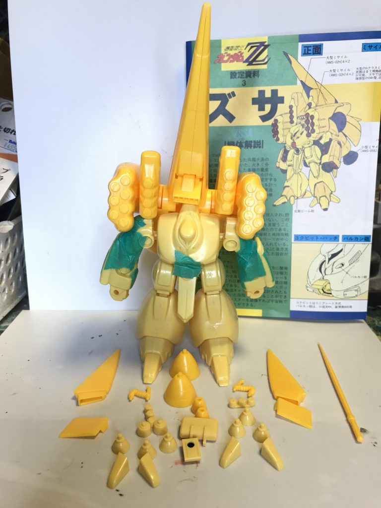 中、高の時に組んだズサが失くさずに全てのパーツがありました〜*\(^o^)/*いろんな物を作りながらズサを作っていきます