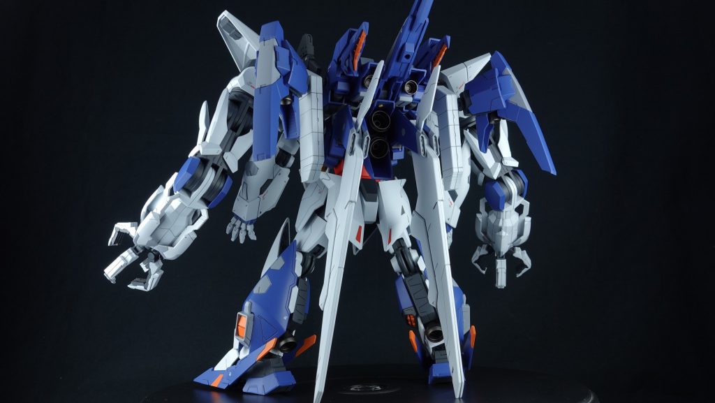 個人的にはライトニングバックウェポンシステムを肩の砲塔っぽく改造できたのが一番のお気に入りポイントです。