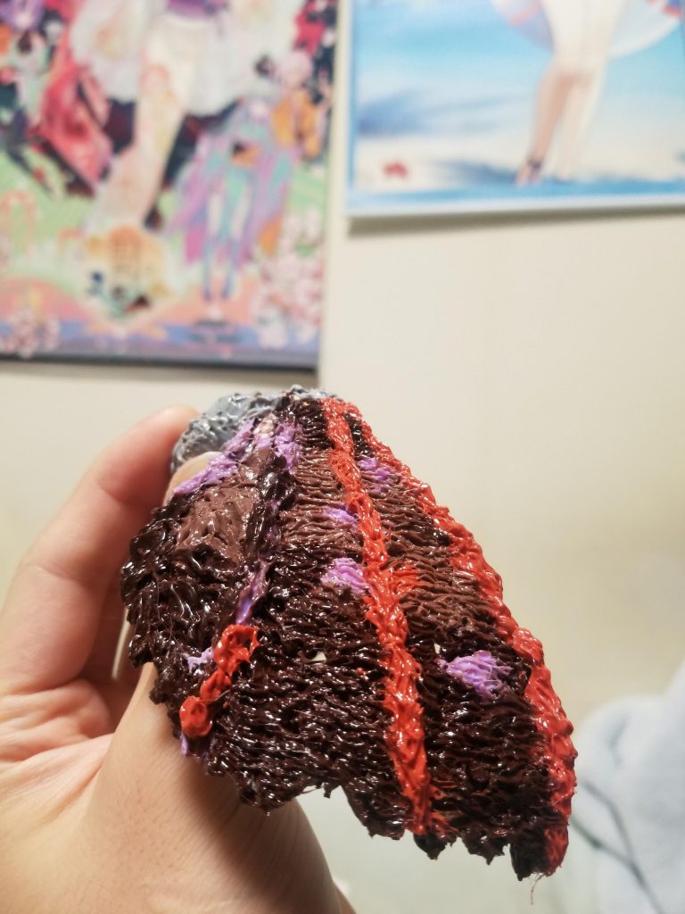 翼膜部分が終わったら、骨部分を盛って作ります。翼膜部分とモールドが変わる様に注意しながら作りました。