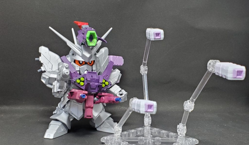 HWS装備状態画像一枚目の通り、パッケージをイメージした配色です。