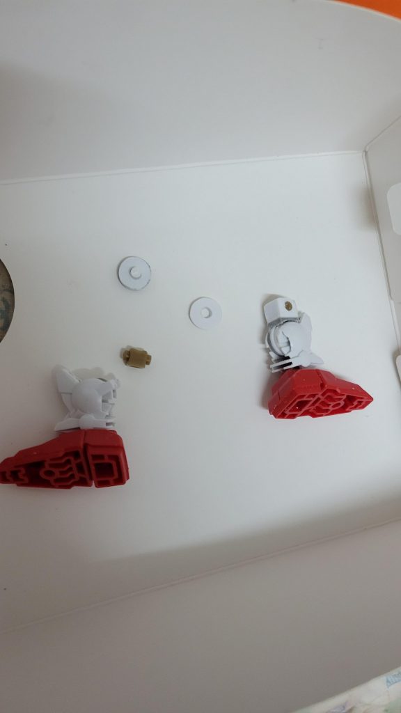 能天使腳步結構同其他SD不同所以要自己製作原型關節