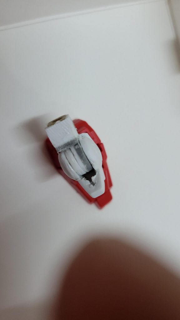 要將兩個圓形關節分成腿步同大比的連接位