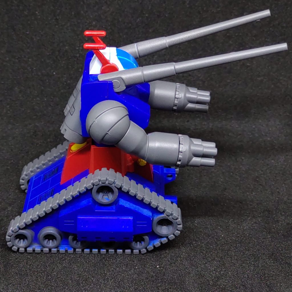 最初の写真で見えてない右側面も。