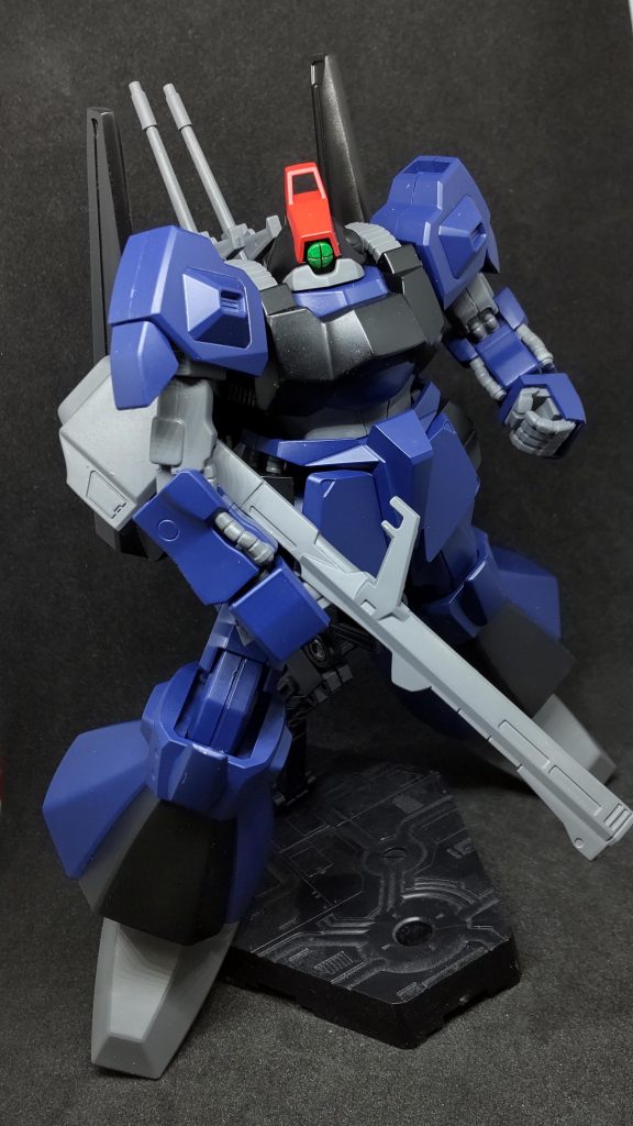 全塗装してつや消しを吹いてます。塗装自体はまぁふつーに(笑)苦労したポイントは特に無いですが、塗り分け箇所がカラーの参考画像が無かったので、そのへんチェックするのが苦労したかな?(笑)