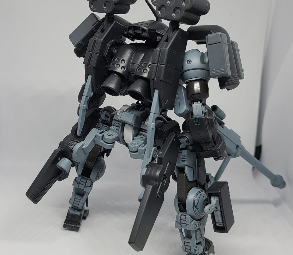 A装備のバックショット。グレイズのブースターで機動力を確保しています。